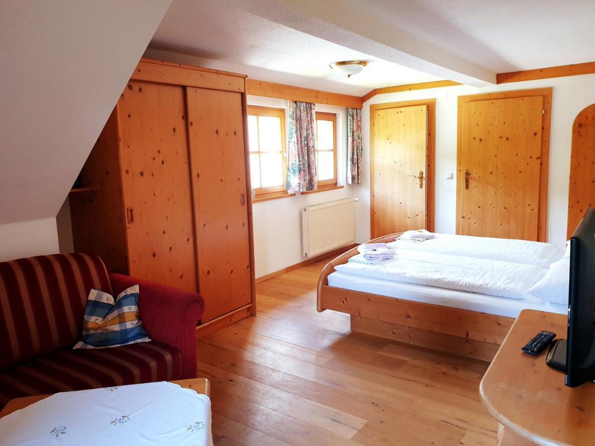Landhotel Lacknerhof Mariapfarr Eksteriør bilde