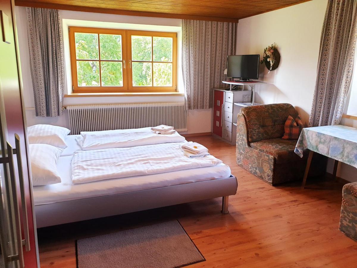 Landhotel Lacknerhof Mariapfarr Eksteriør bilde
