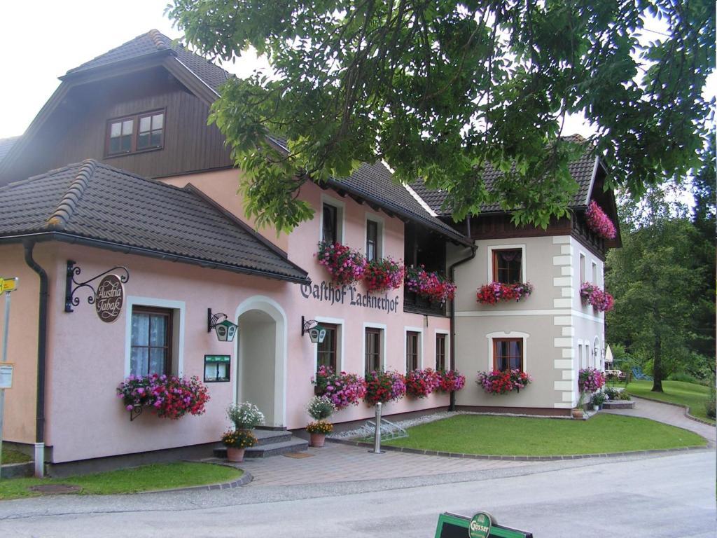Landhotel Lacknerhof Mariapfarr Eksteriør bilde